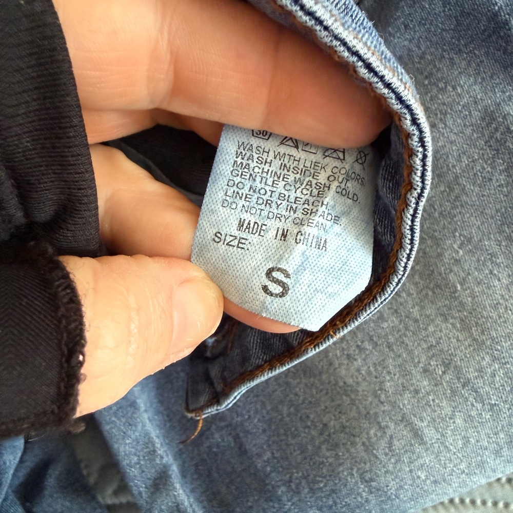Stylish Denim Jeans Set - Picture 3 of 7